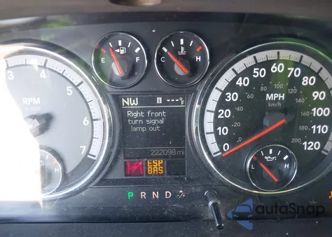 2010 Dodge Ram 1500 Slt/Sport/Trx z USA, uszkodzony, nr VIN 1D7RB1GP4AS248466